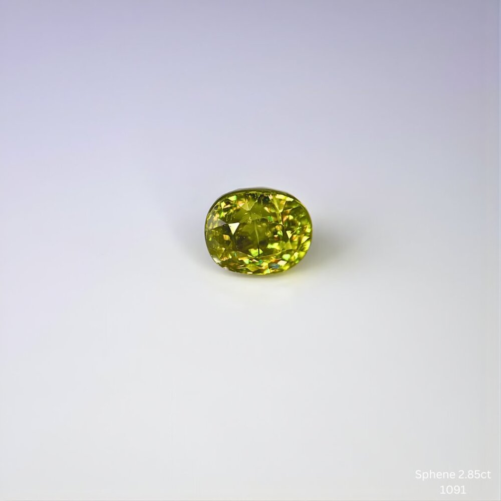 Loose Gemstone Jewelry Making Supply 2.85ct Oval Sphene Titanite Fire